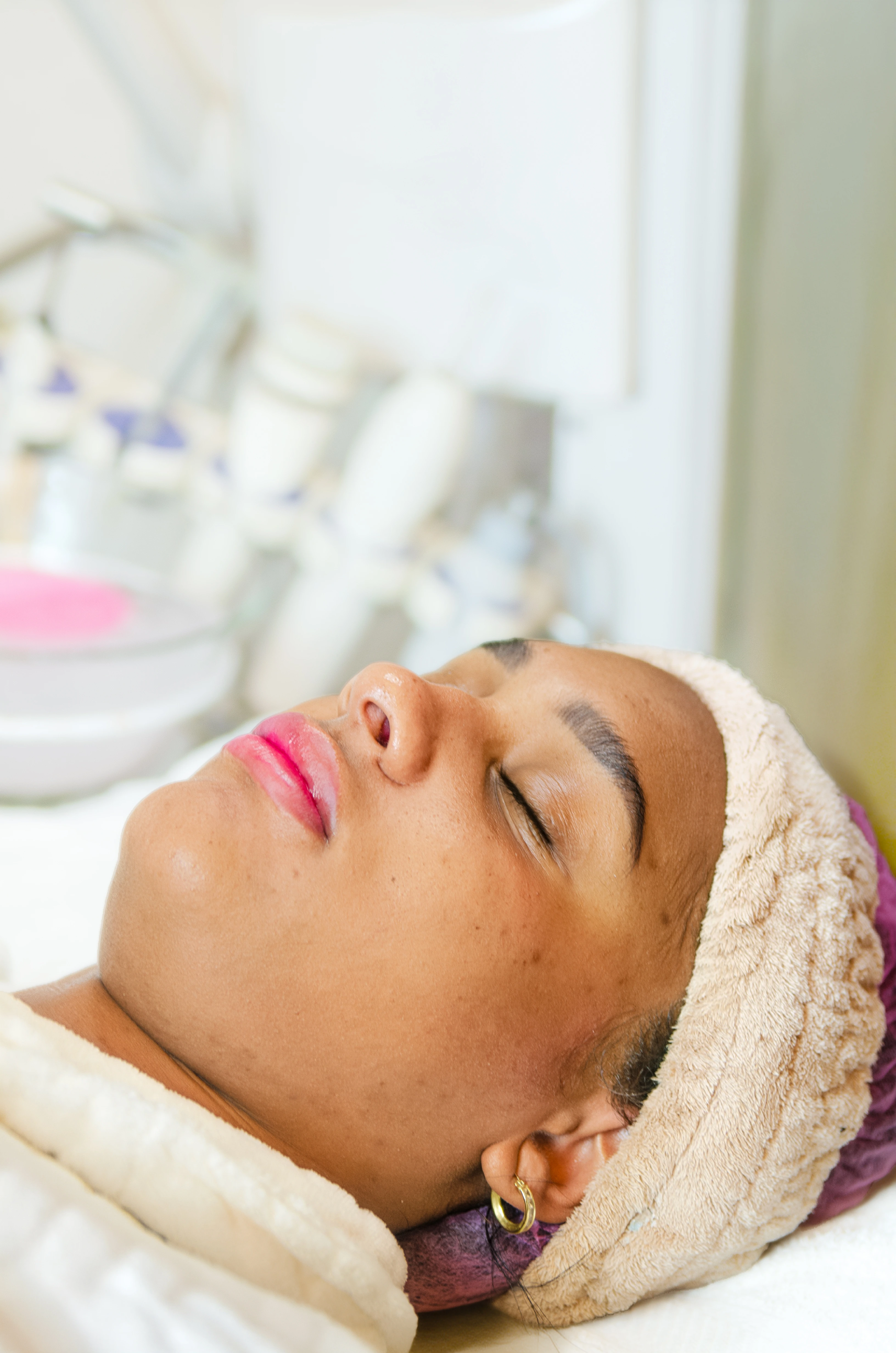 Facial treatment - Amanda Aesthetics